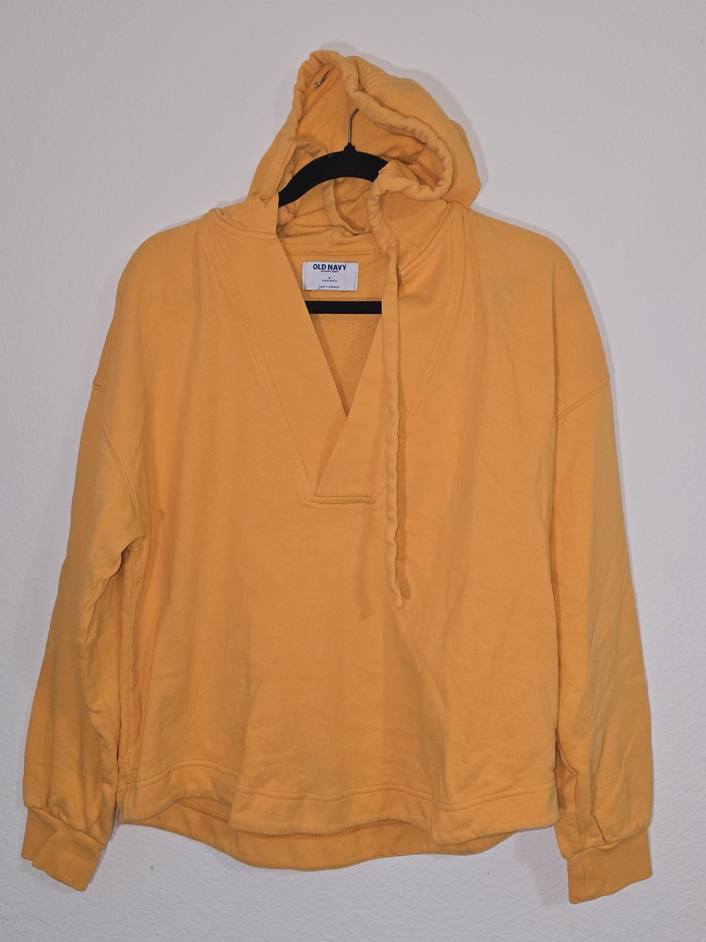 Old Navy Men’s Golden Yellow Crewneck Hoodie Sweater